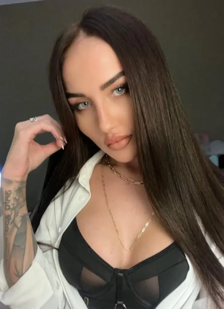 Aglaya - escort model in Minsk